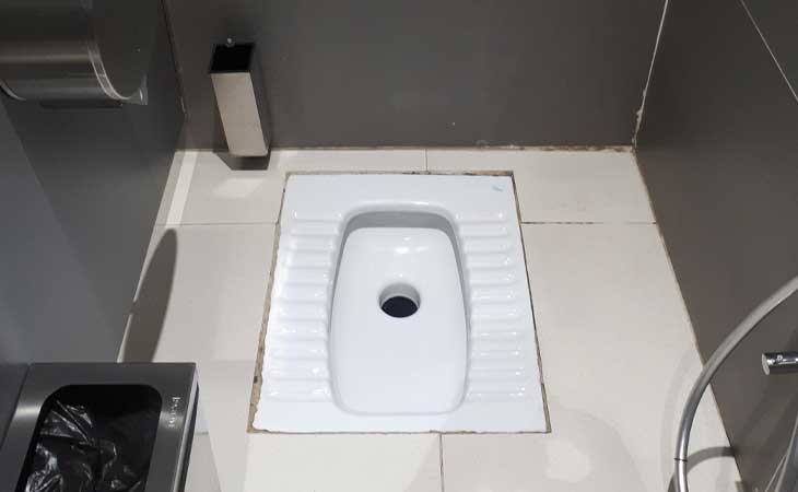 Alaturka tuvalet su sızdırıyor